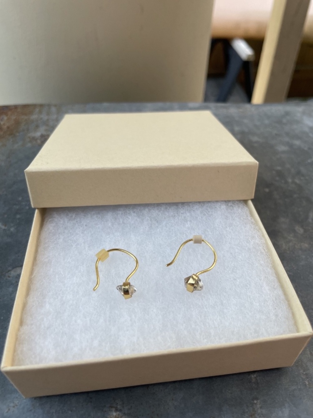 Metropolitan Museum of Art Uncut Diamond gold plated Earrings - Picture 4 of 4